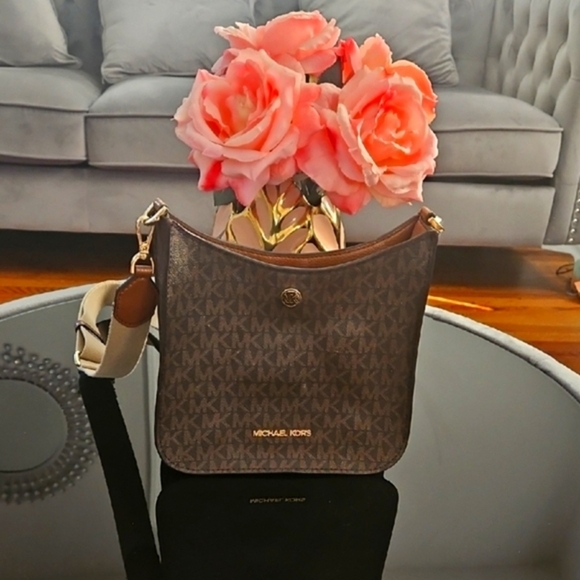 Michael Kors Monogram Brown Shoulder Bag - Picture 1 of 7